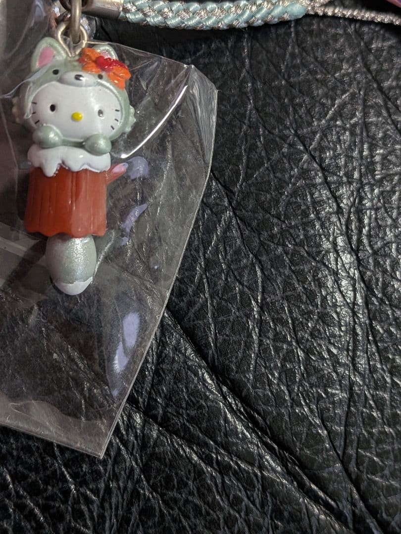 Hello Kitty Fox Hokkaido Strap 2007 Used