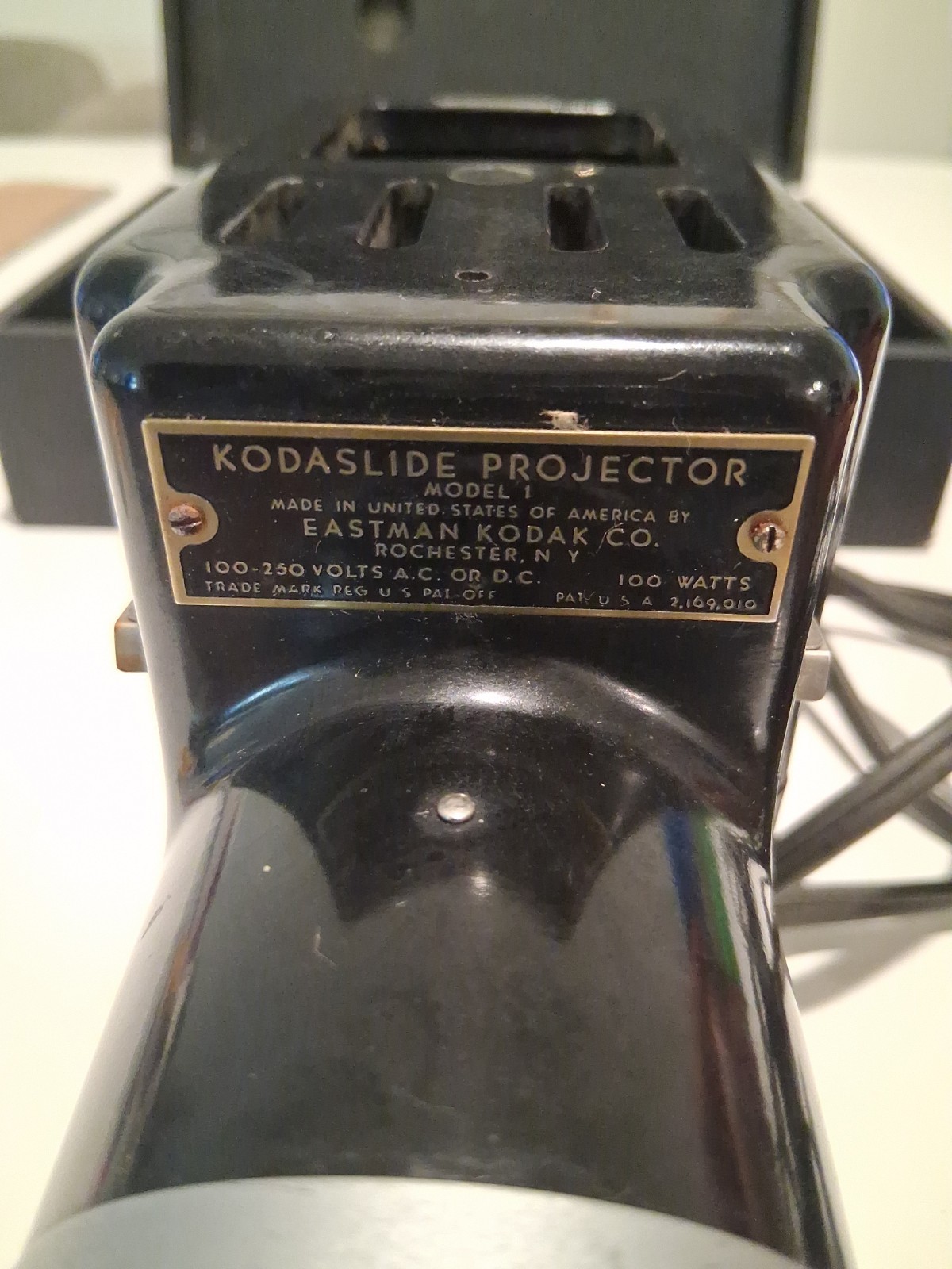 Vintage Kodak Kodaslide Projector Model 1 Original Projecto Case AS IS Untested