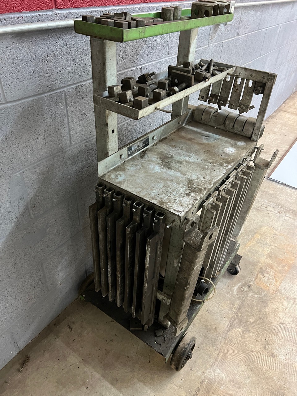Delta 6000 Universal Pressure Tester