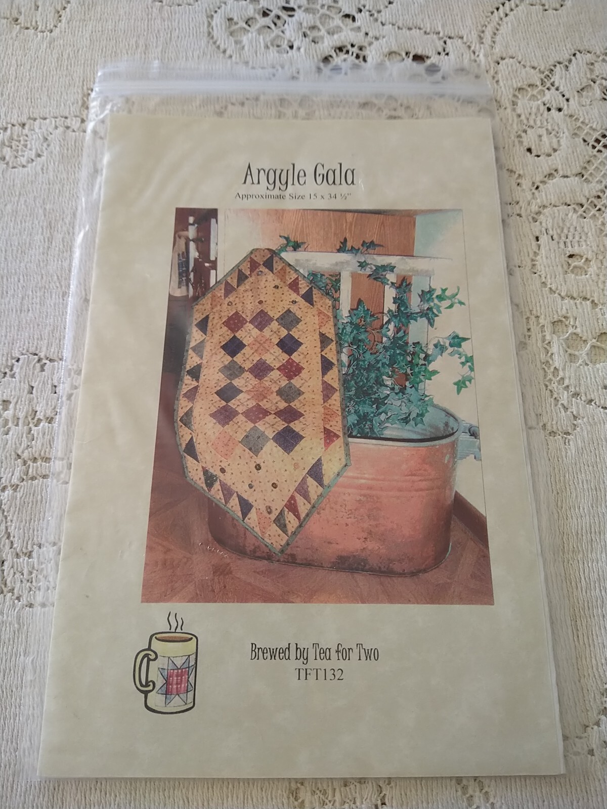 TEA FOR TWO DESIGNS Quilt Pattern Argyle Gala 15x34 1/2" TFT132