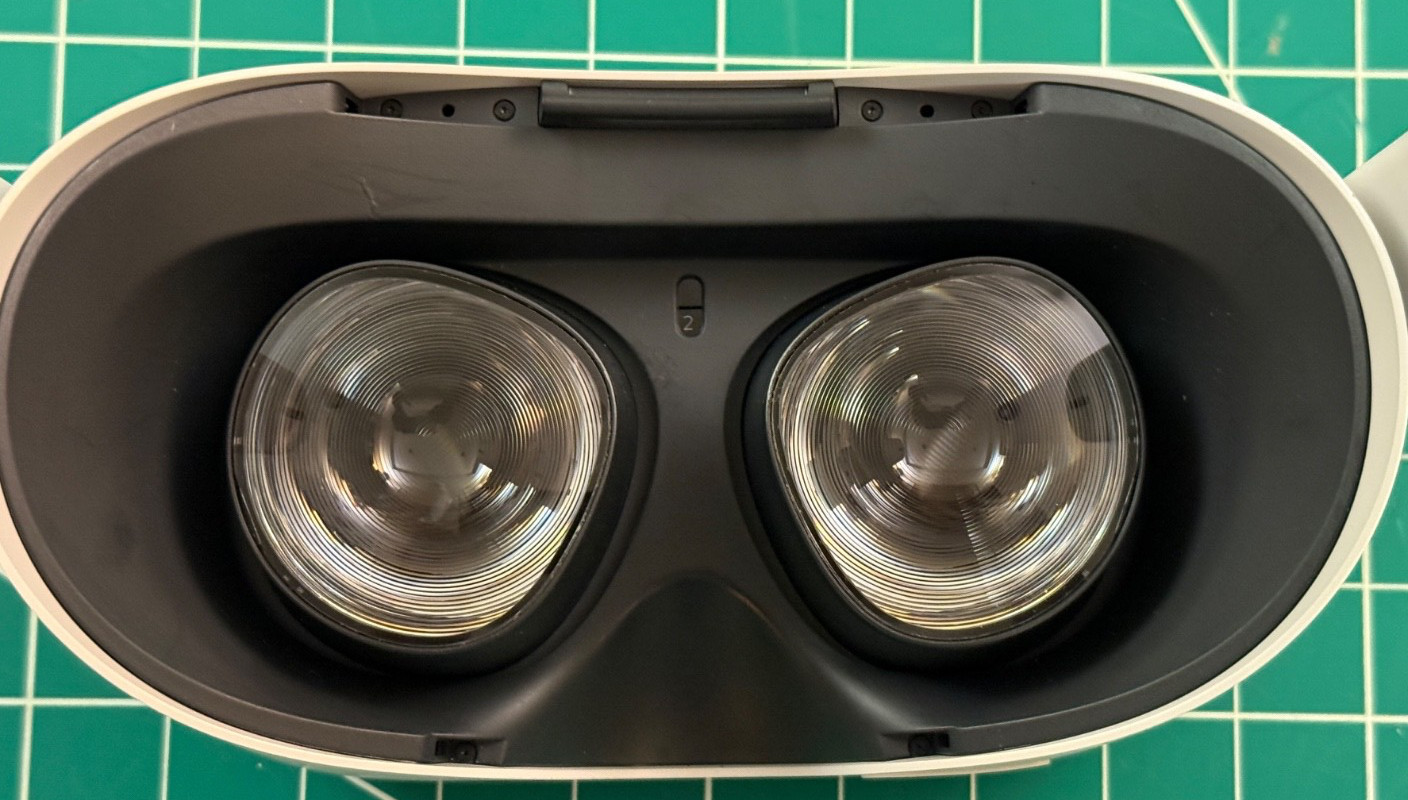 Oculus Meta Quest 2 VR Replacement Headset Only 64GB Fully tested and Functional