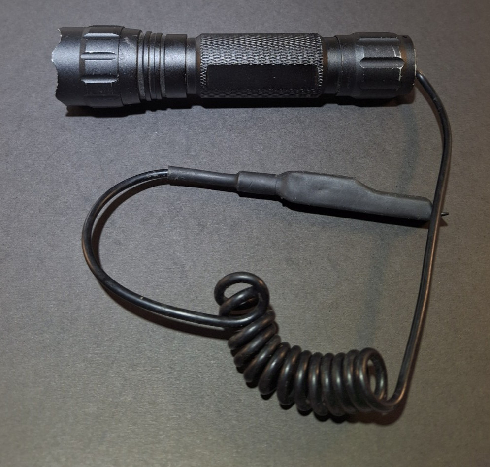 Tactical Light Rifle Flashlight Pressure Switch Black (Read)