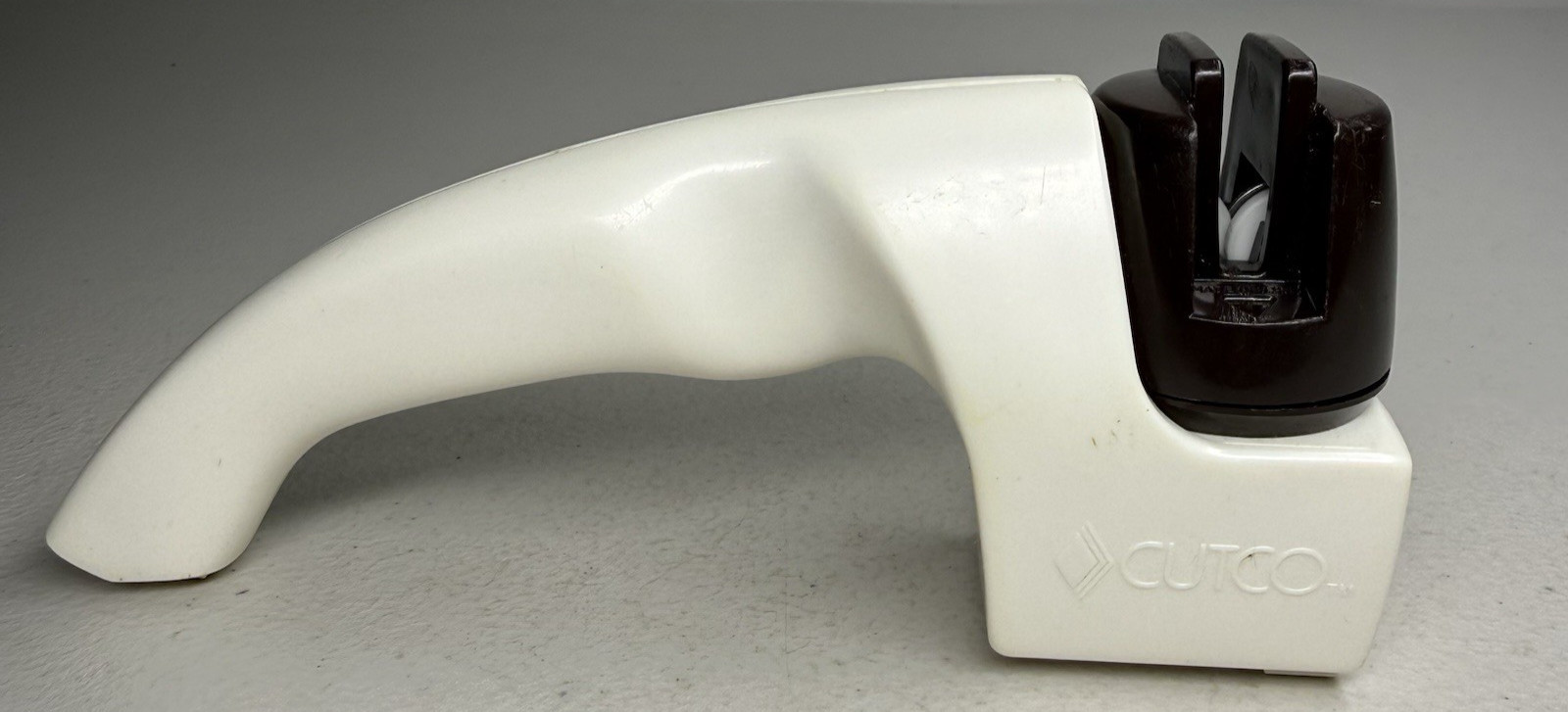 Cutco Knife Sharpener Classic Handheld Pull Through - Pearl White Made In USA