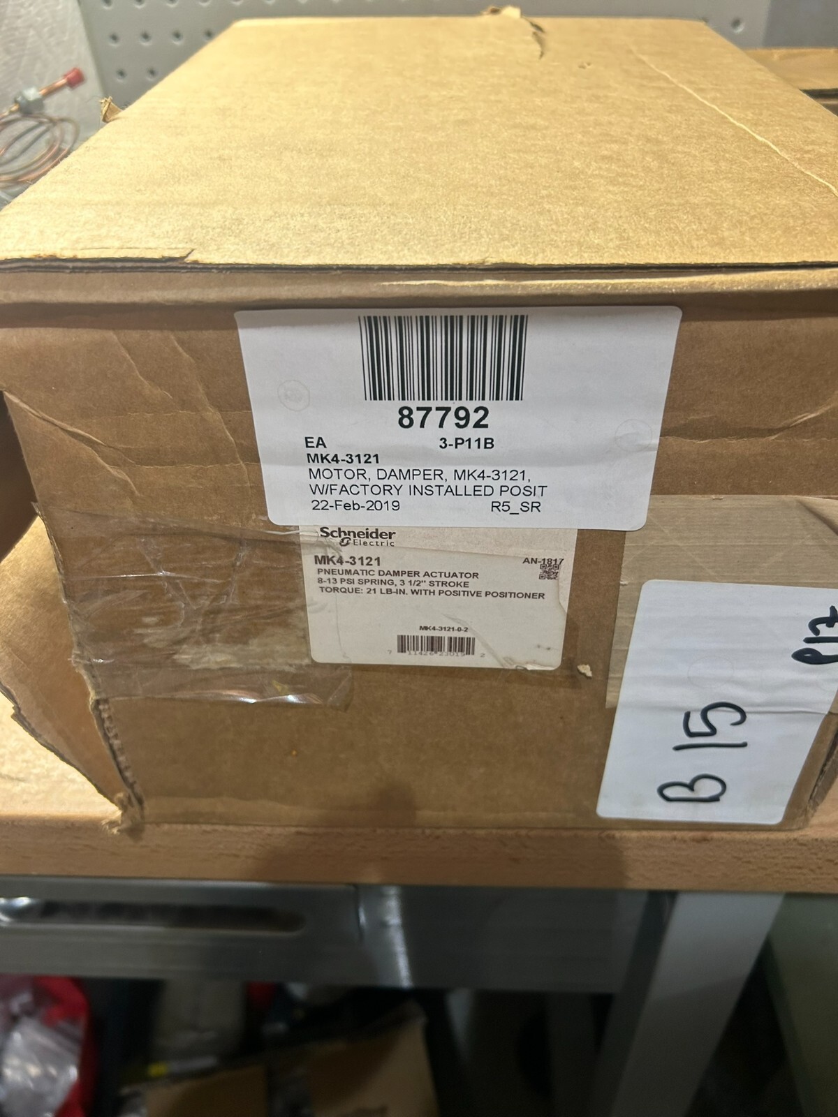 SCHNEIDER Damper Actuator, 2 to 4" Stroke Fits Schneider Electric Brand MK4-3121