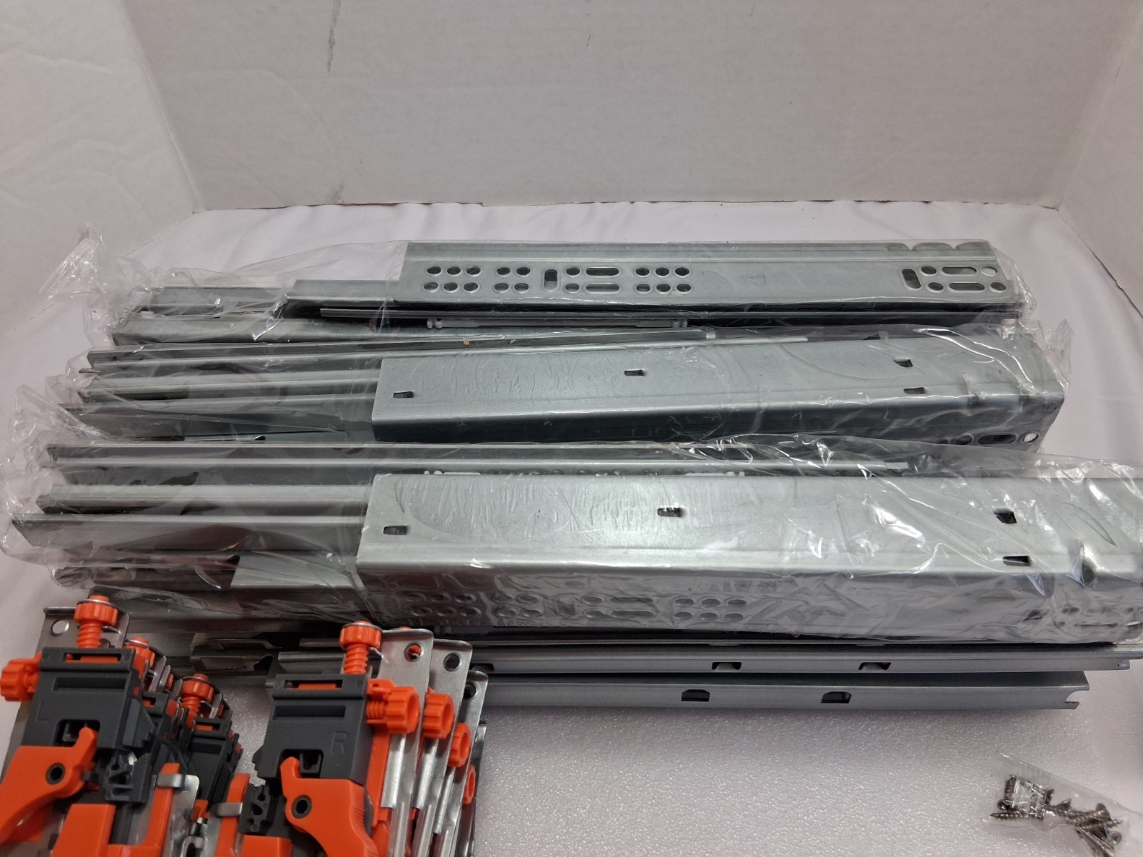 Undermount Soft Close Drawer Slides,6 Pair 100Lb Load Capacity Bottom.