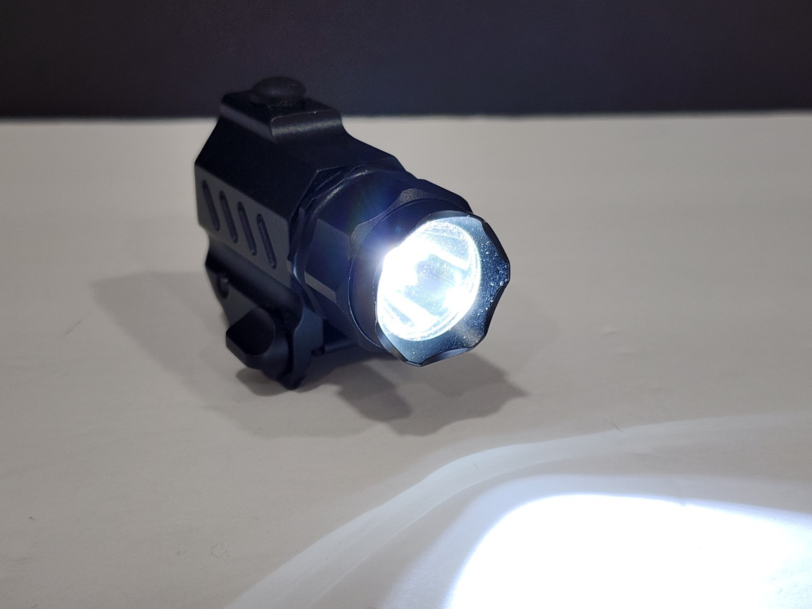 Synderay G01 Handgun Tactical Light Flashlight