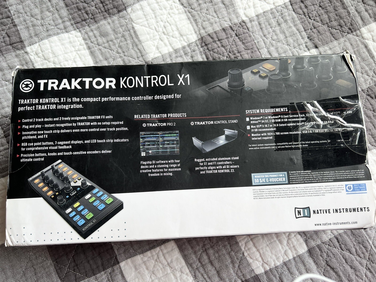Native Instruments DJ Controller TRAKTOR Kontrol X1 MK1 (THIS IS MK1 NOT MK2)