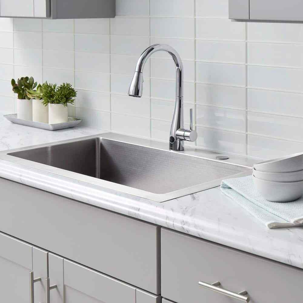 Nottely Touchless Single-Handle Pull-Down Kitchen Faucet with TurboSpray