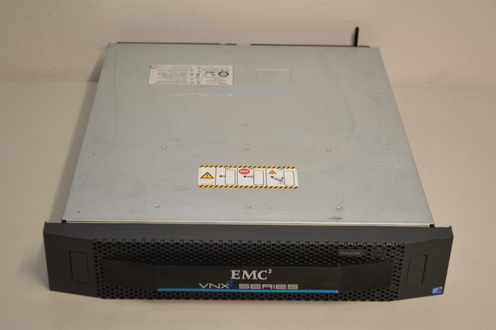 ^ EMC EAE Hard Drive Array HDD Expansion Bay (No Hard Drives) #W5897