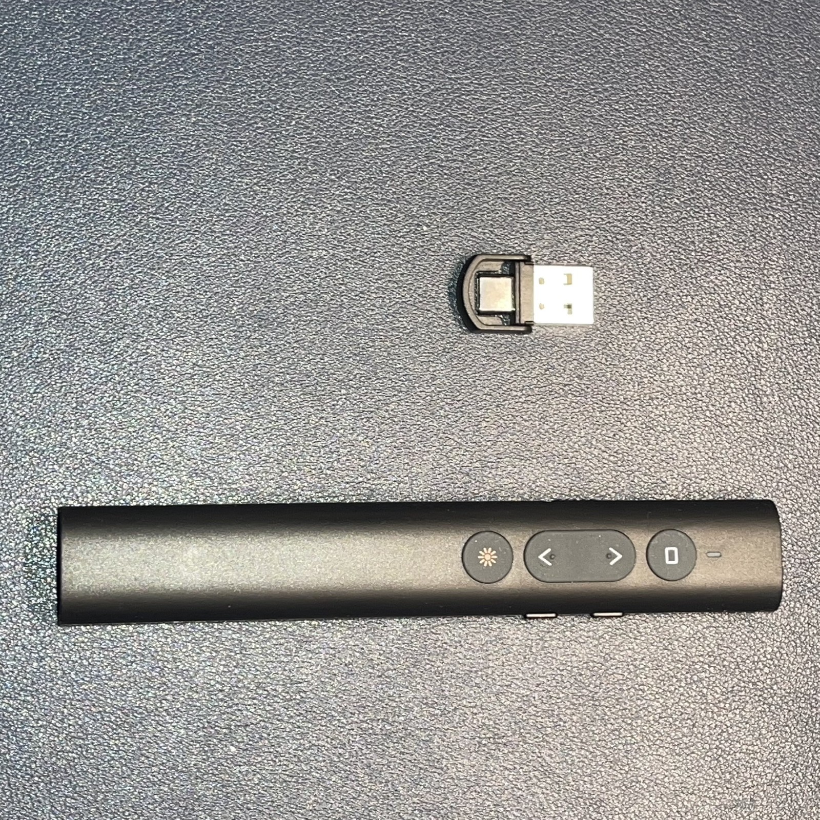 Presentation Clicker Presentation Remotes, Type C/USB a 2 in 1 Pointer, Remote P