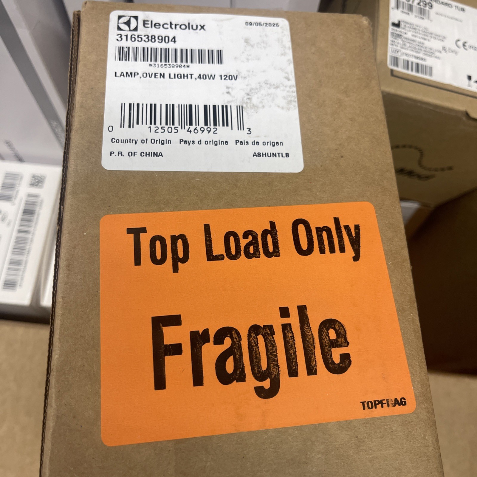 ✅OEM Frigidaire 316538901 316538904 Range Lamp