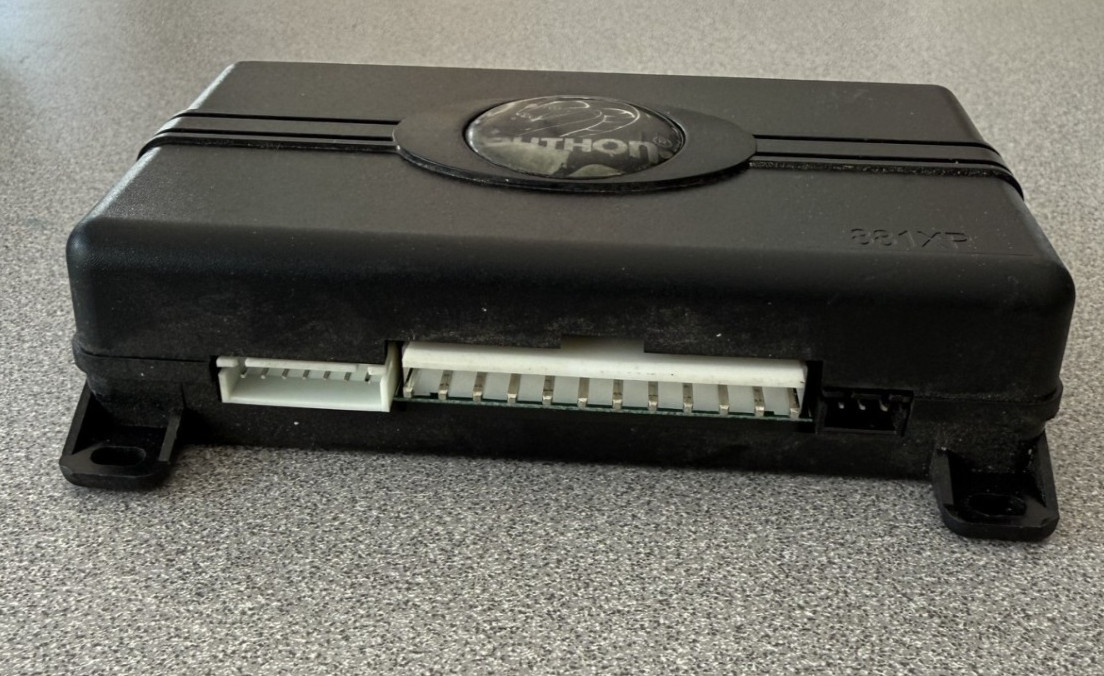 PYTHON REMOTE STARTER 881XP "REPLACEMENT RECEIVER MODULE ONLY " USED OEM