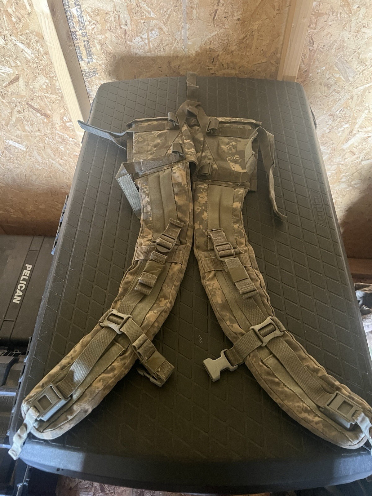 USGI Military ACU Enhanced Shoulder Straps MOLLE II Rucksack GOOD