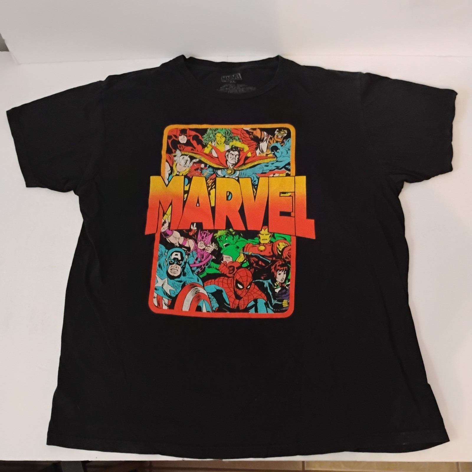 Marvel Superheroes Black Graphic T-Shirt Size XL