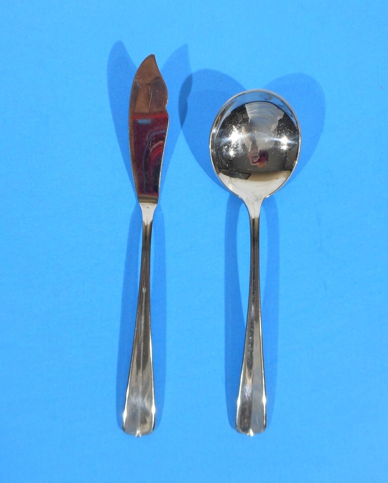 ONEIDA USA GALA/IMPULSE  1-SUGAR SPOON 1-BUTTER KNIFE GLOSSY STAINLESS VGC