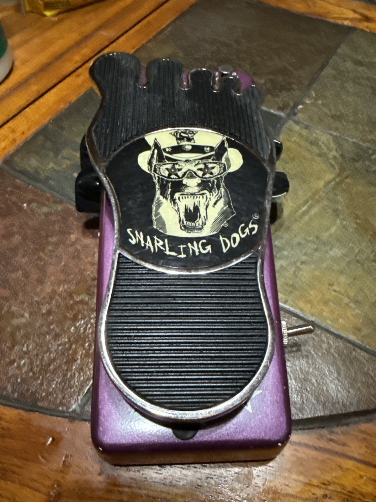 Snarling Dogs Bootzilla Bootsy Collins Signature Bass Wah With Fuzz - Purple