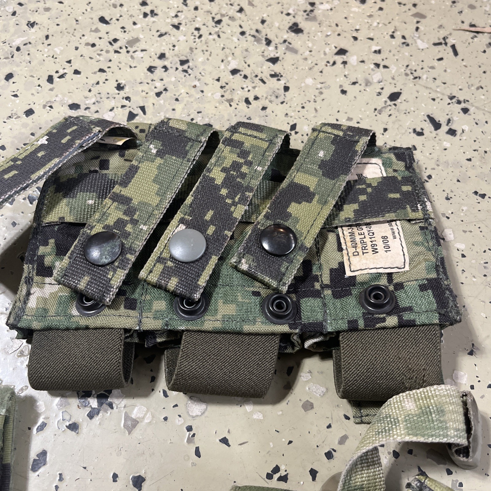 Eagle Industries AOR2 Pouch Lot