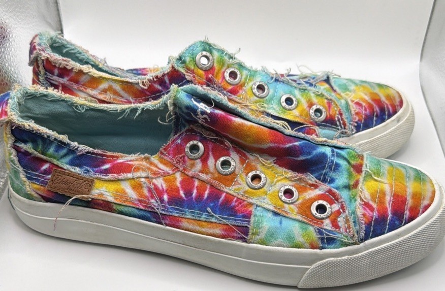 Blowfish Malibu Play Sneakers Womens 8 Rainbow Tie Dye Canvas Slip-On Distressed