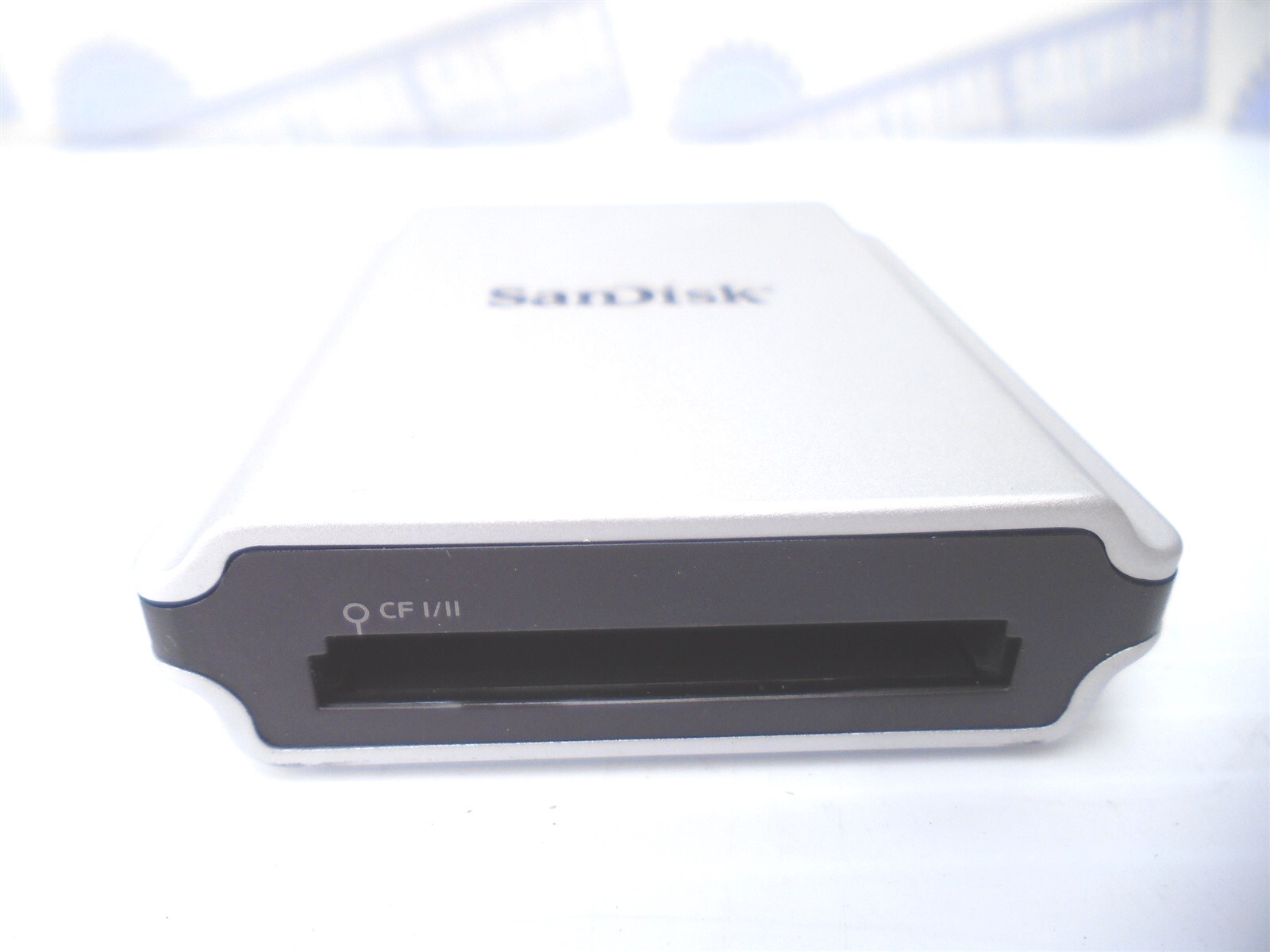 SANDISK - SDDRX4-CF-901 - EXTREME - Firewire CompactFlash READER - (NEW in BOX)