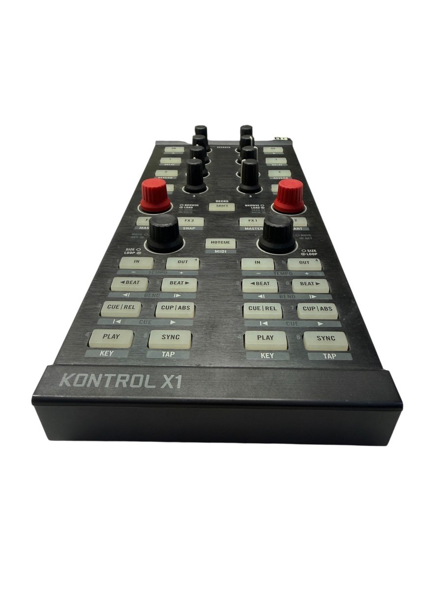 Native Instrument Traktor Kontrol X1 Protable DJ Controller