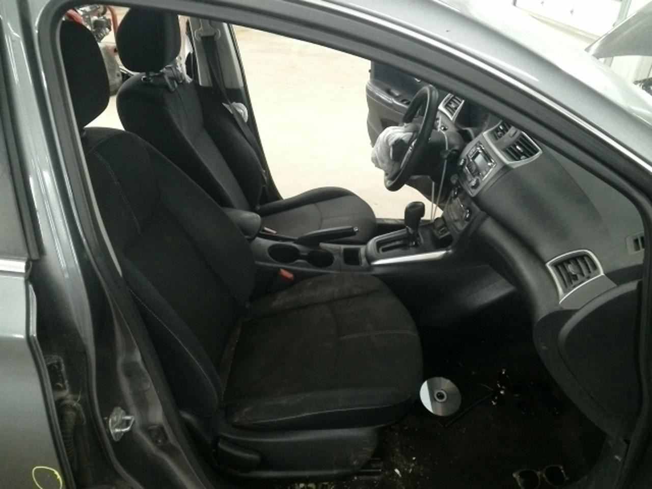Passenger Right Front Spindle/Knuckle Fits 11-25 LEAF 104727338