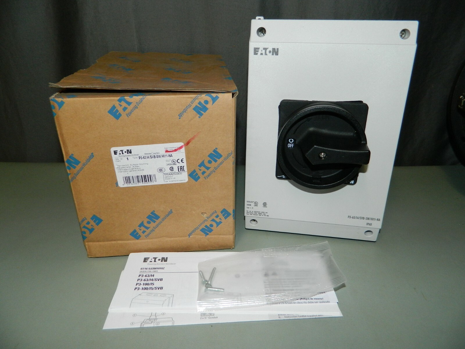 NEW EATON P3-63/I4/SVB-SW/HI11-NA MAIN ON OFF SWITCH 3 pole + 1 N/O + 1 N/C, 63A
