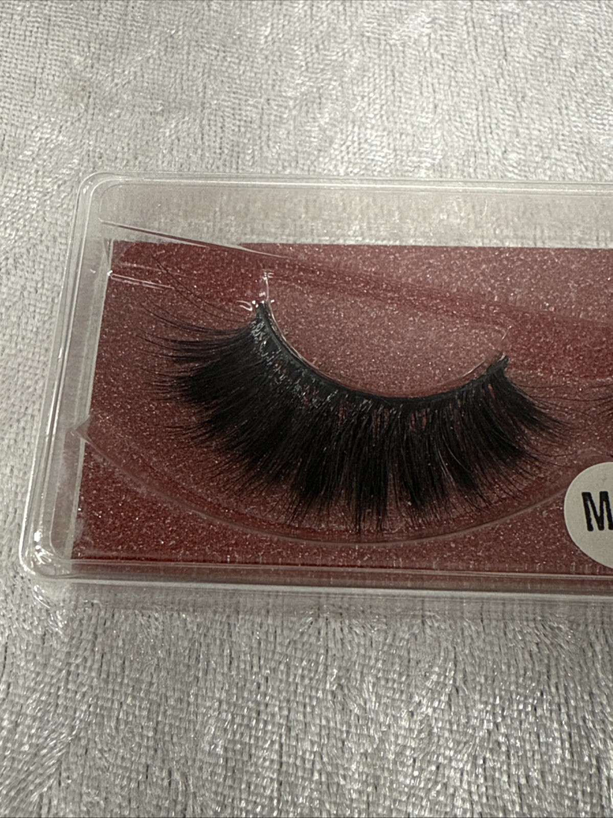 false eyelashes #M05