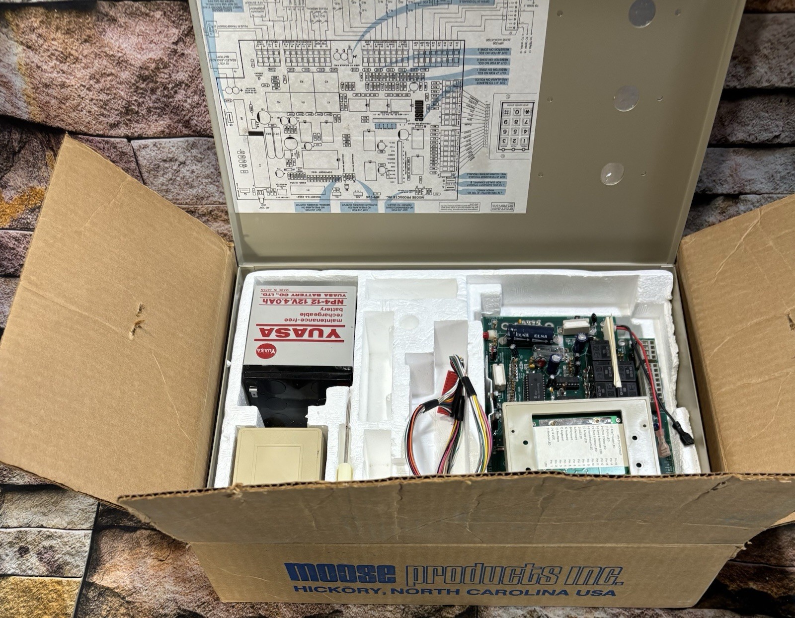 Moose Mpi-725 Security Control Alarm System with Accessories