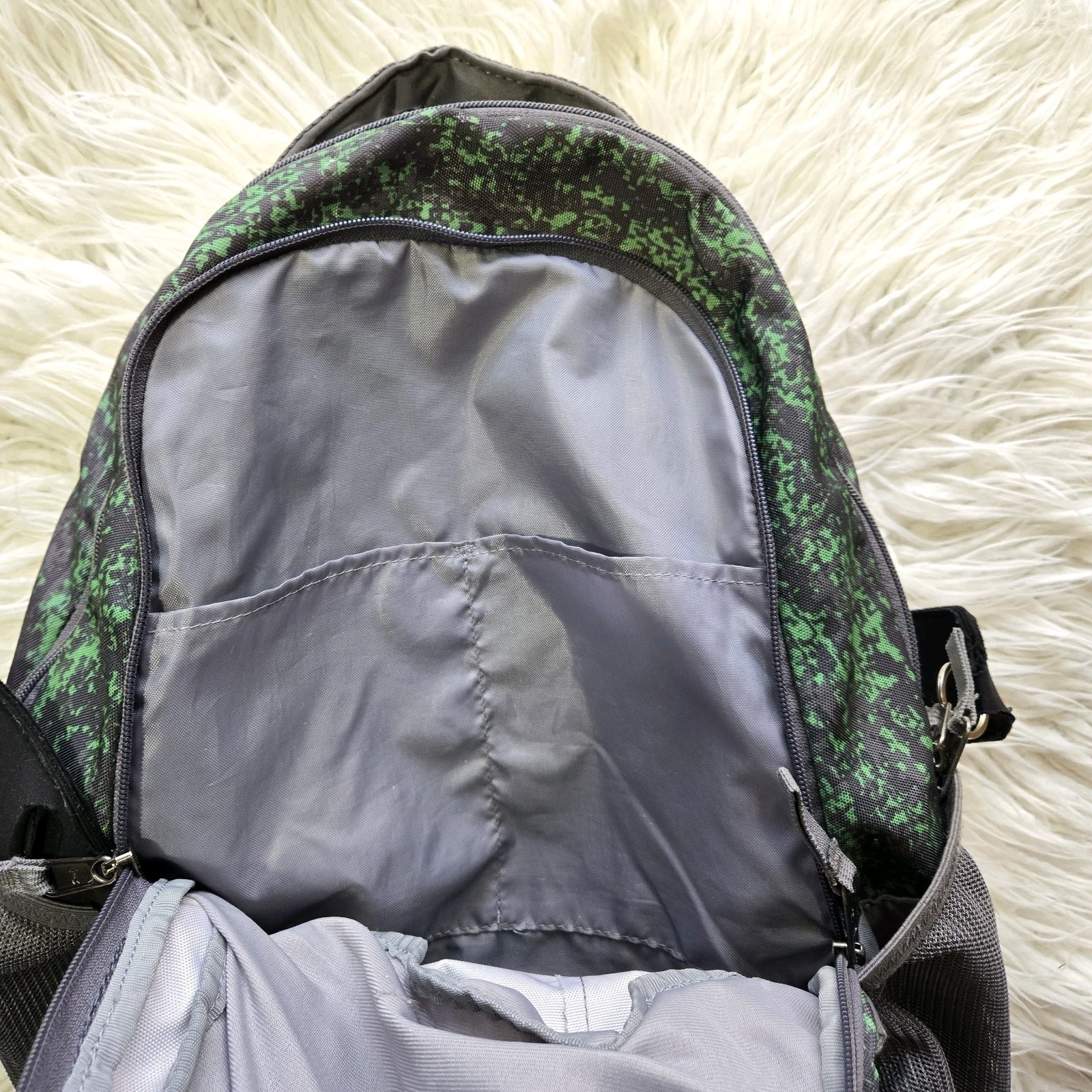 Under Armour Storm Backpack Green Digital Book Bag School Laptop