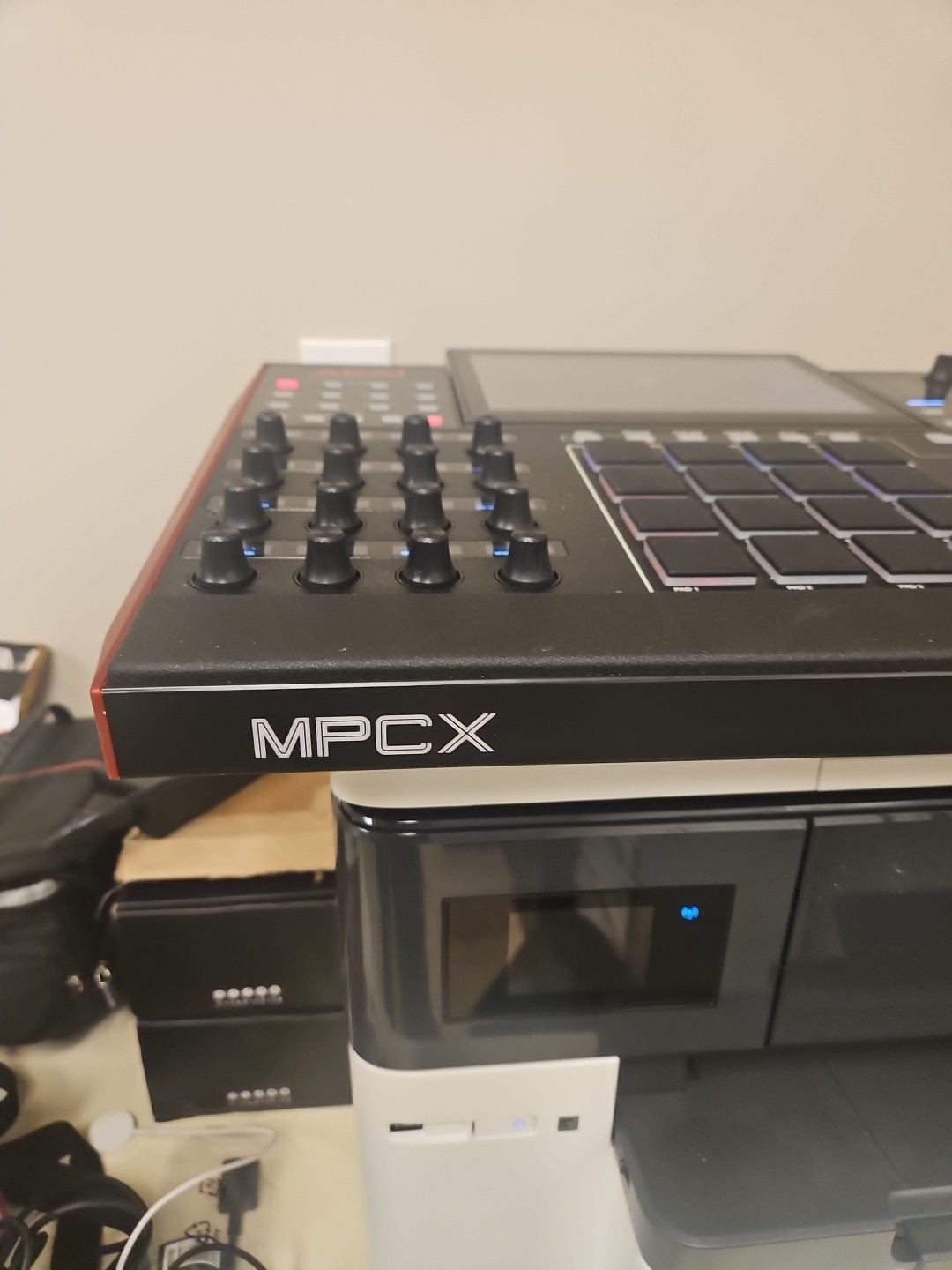 Akai Professional MPC-X Standalone Sampler and Sequencer-USED COND--sw2