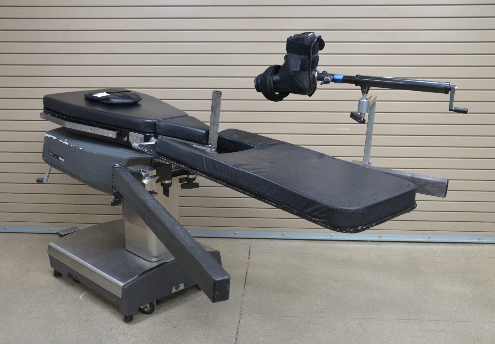 Steris Amsco P-146655-648 OrthoVision Fracture Orthopedic Surgical Table