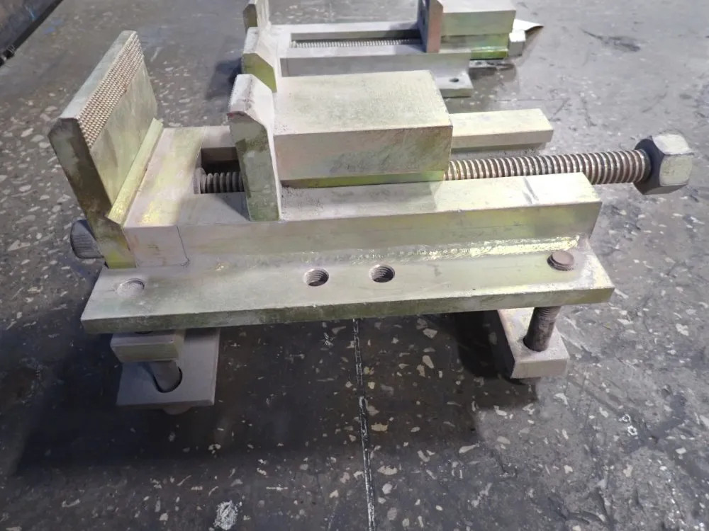VISE 8.5" X 4.75" 02260090052