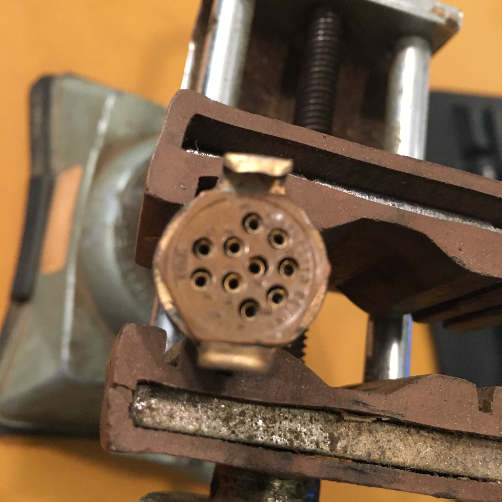 1 Winchester 10 pin Female Circular Connector