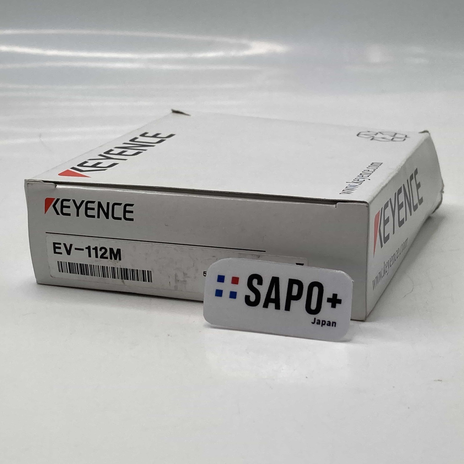 Keyence EV-112M outer box damaged new