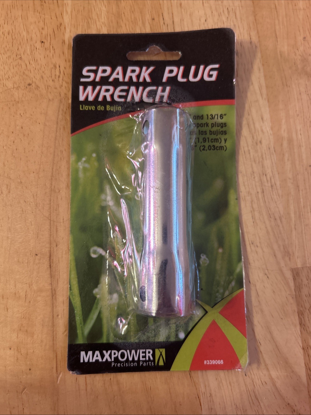 Universal Spark Plug Wrench for 3/4 In Hex Short Plugs, 13/16 In Standard Plugs