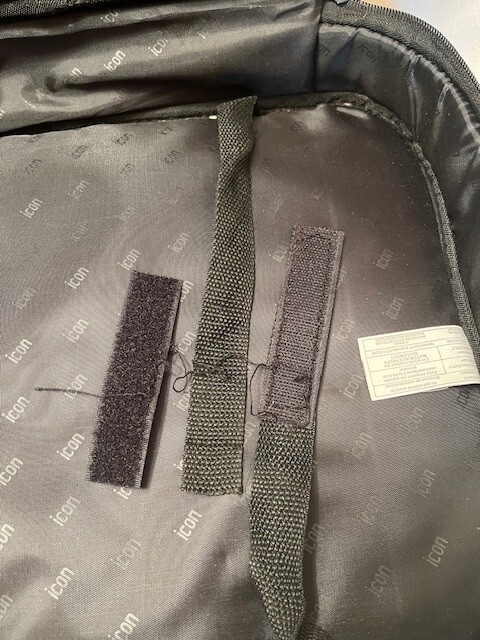 Icon Black 17" Notebook Computer Case With Shoulder Strap Pre-owned
