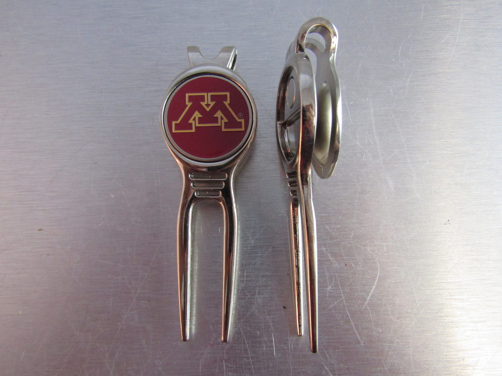 NCAA Golf Divot Repair Tool Beltclip w/ Ballmarker Silver Minnesota Gophers Red