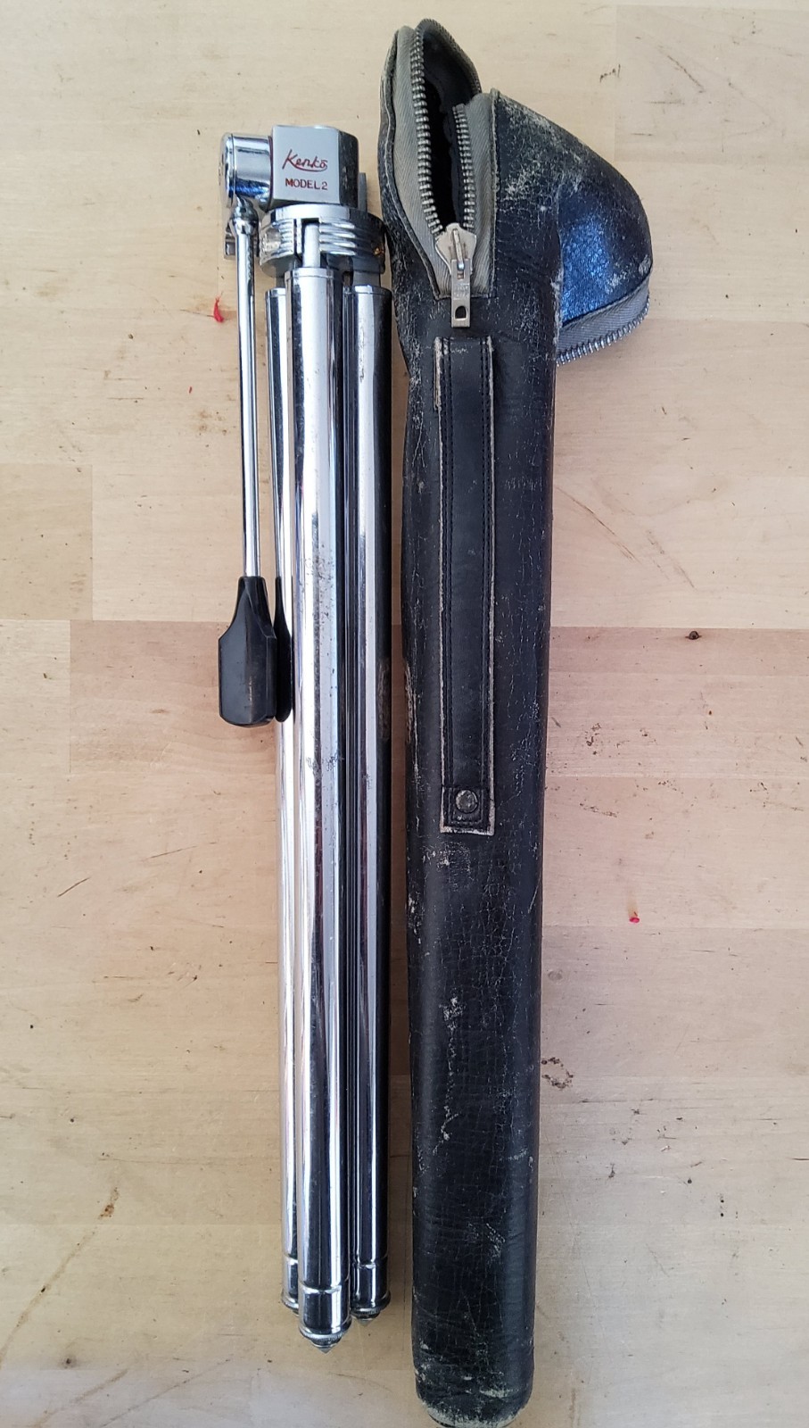 Kenko Model 2 II Telescoping Tripod Vintage With Case Camera Mount