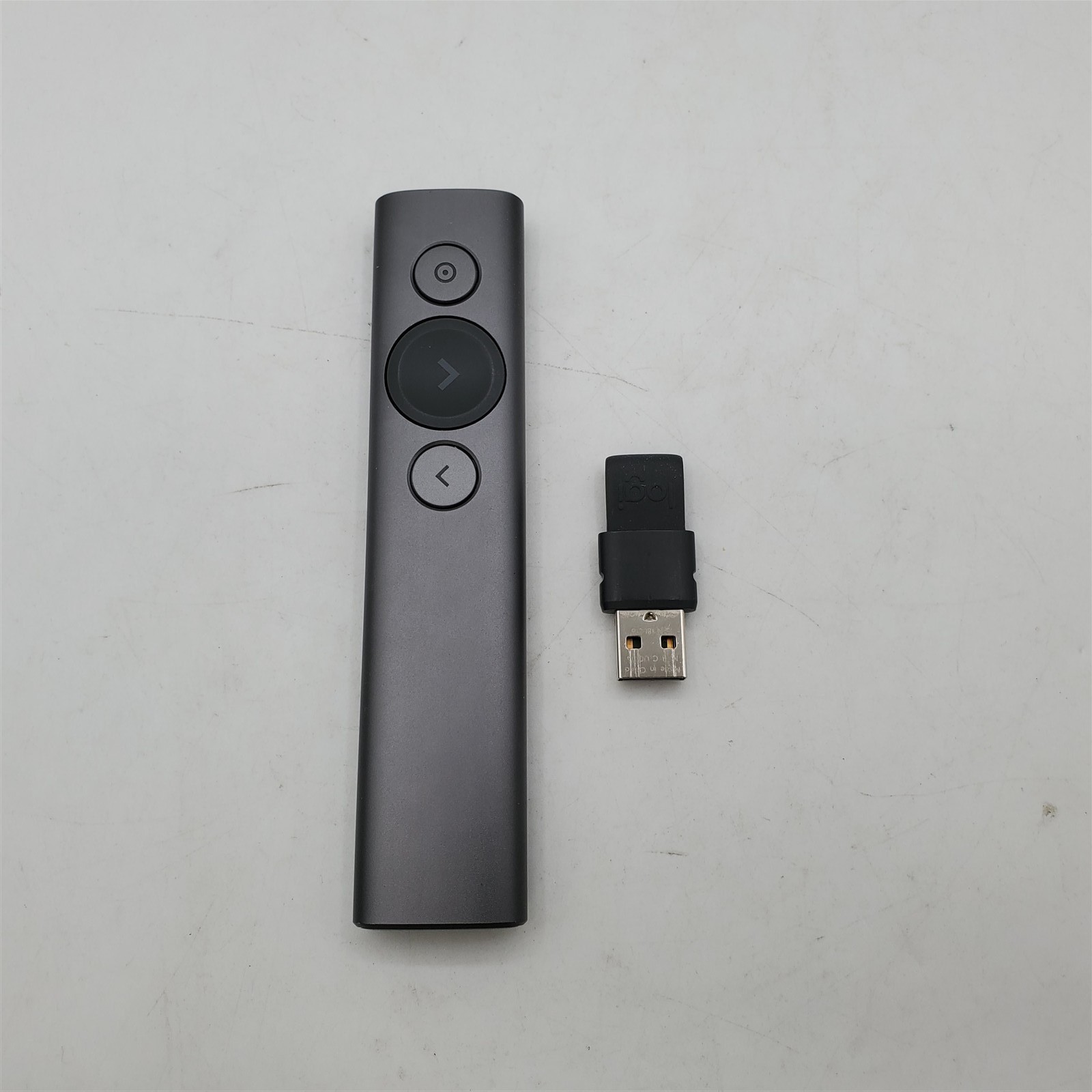 Logitech Spotlight Presentation Remote Advanced Digital Highlighting w/Bluetooth