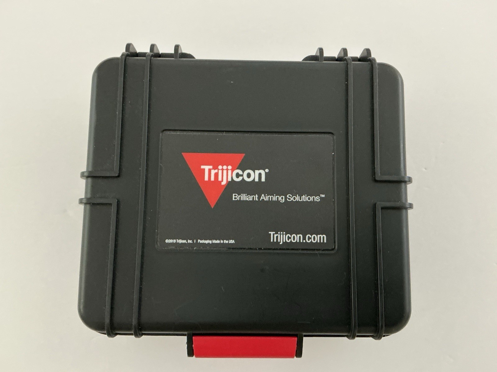 Trijicon RM05 RMR Dual Illuminated Reflex Sight, 9.0 MOA, Amber Dot