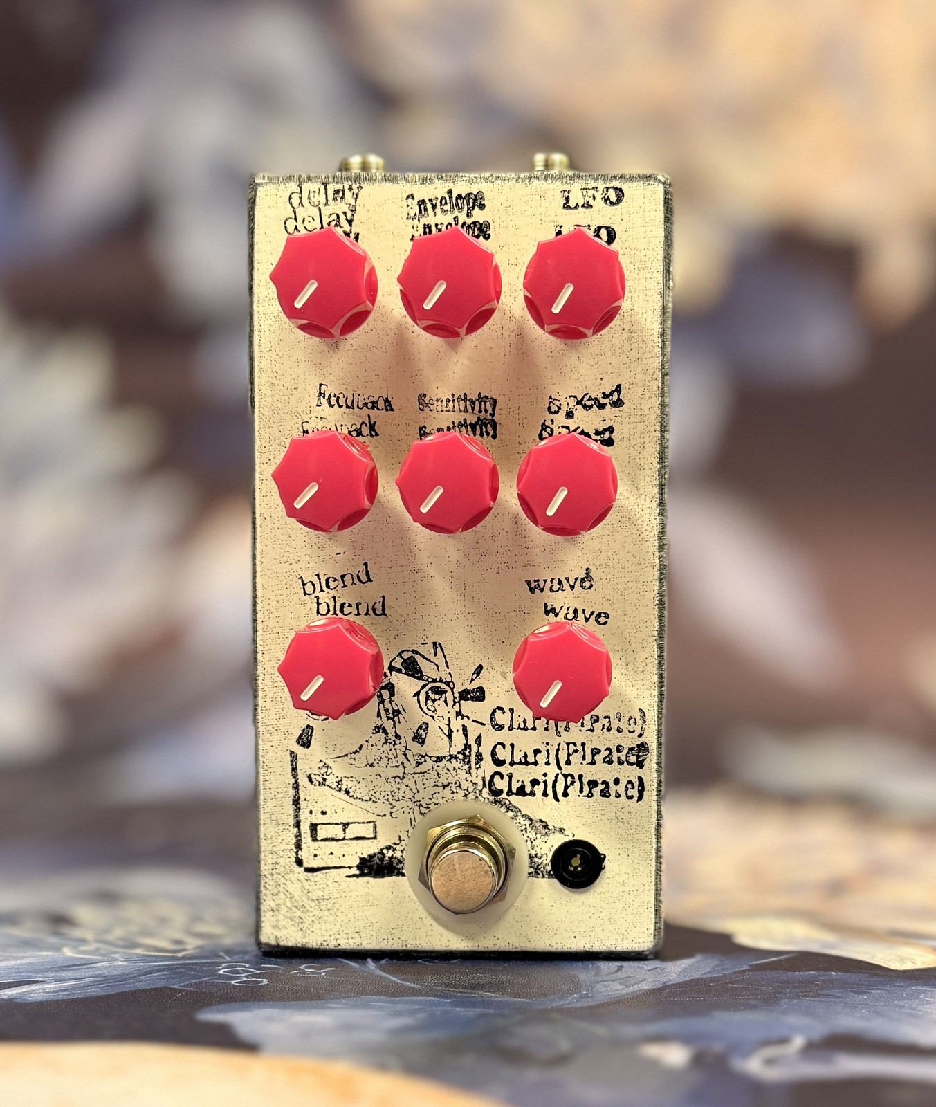 Mid-Fi Electronics Clari (Pirate) (White)  "Free Shipping in the US"