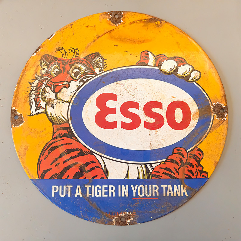 VINTAGE ESSO TIGER ROUND PORCELAIN ENAMEL "PUT A TIGER IN YOUR TANK" SIGN 12Inch