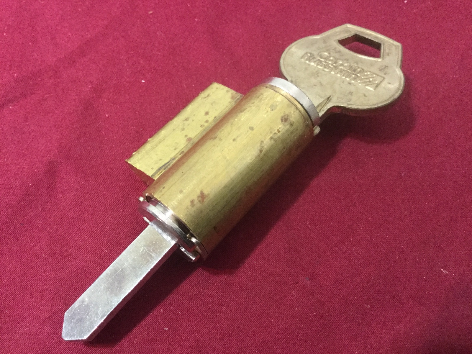 Corbin Russwin 981 Keyway KIK/KIL Cylinder w/ 1 Key Blank - Locksmith