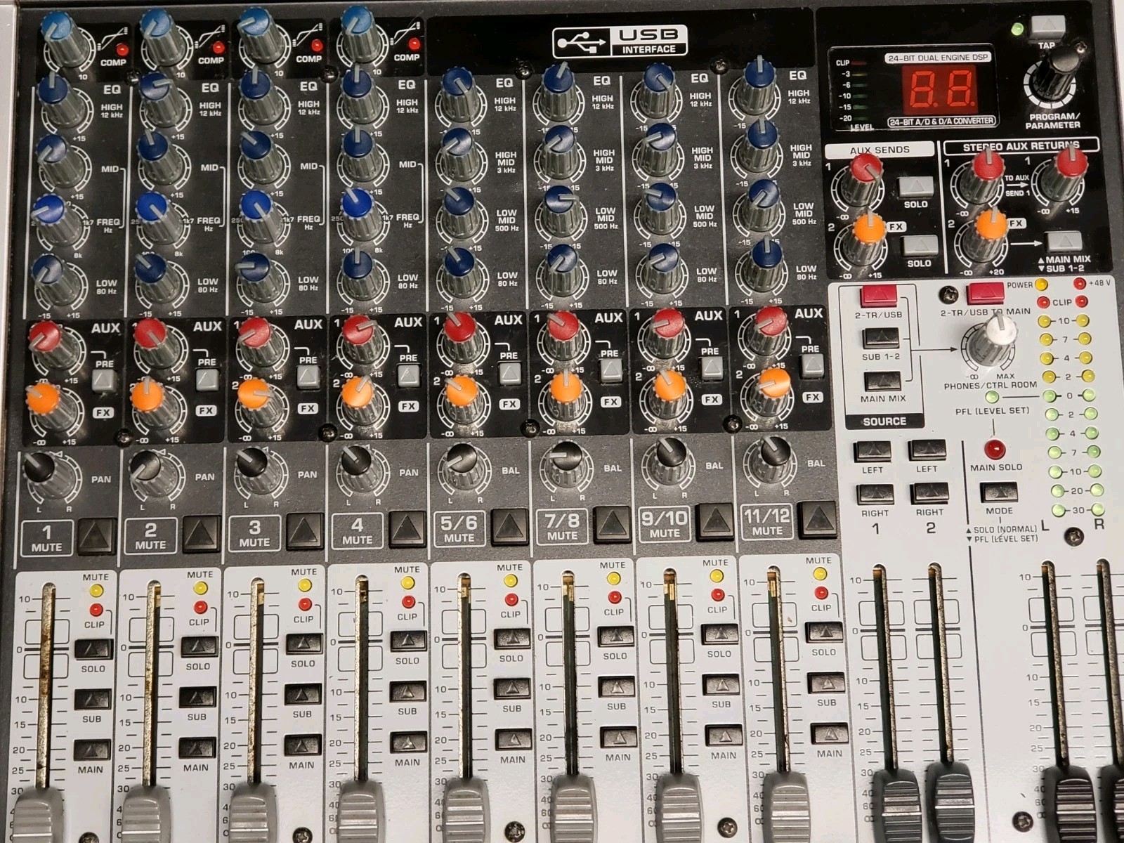 Read Tested Behringer Xenyx X1622USB Multi-FX Processor USB Audio Interface