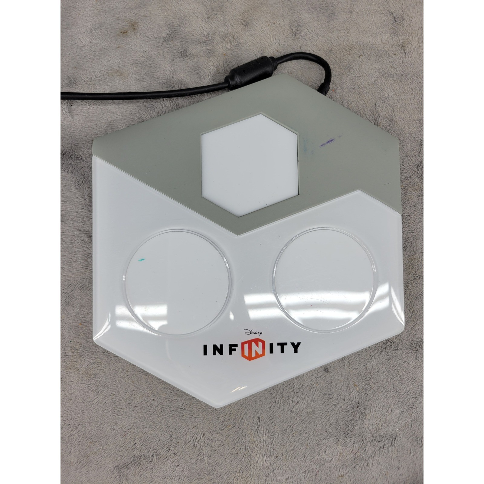 Disney Infinity Base Portal for Xbox 360 Model INF-8032385 White USB Wired