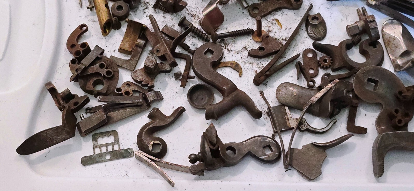 MIXED LOT ORIGINAL BLACK POWDER MUZZLE LOADER FLINT LOCK PARTS MUZZLELOADER