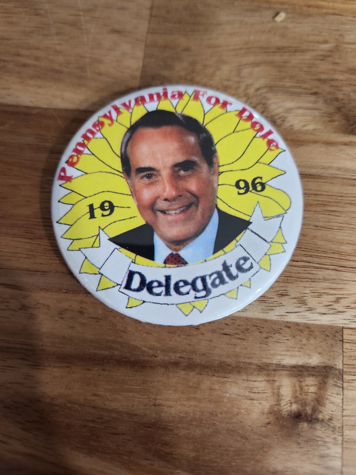 Vintage Bob Dole Republican Presidential Pennsylvania Campaign Pin Button