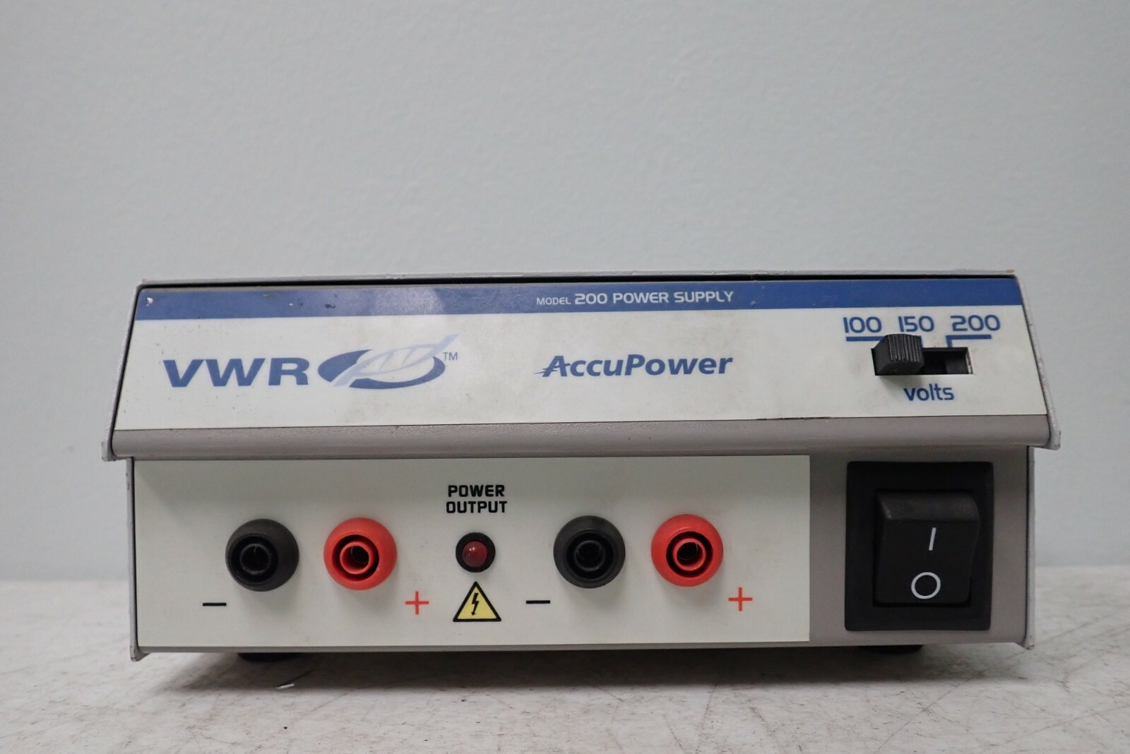 VWR Model 200 AccuPower Power Supply