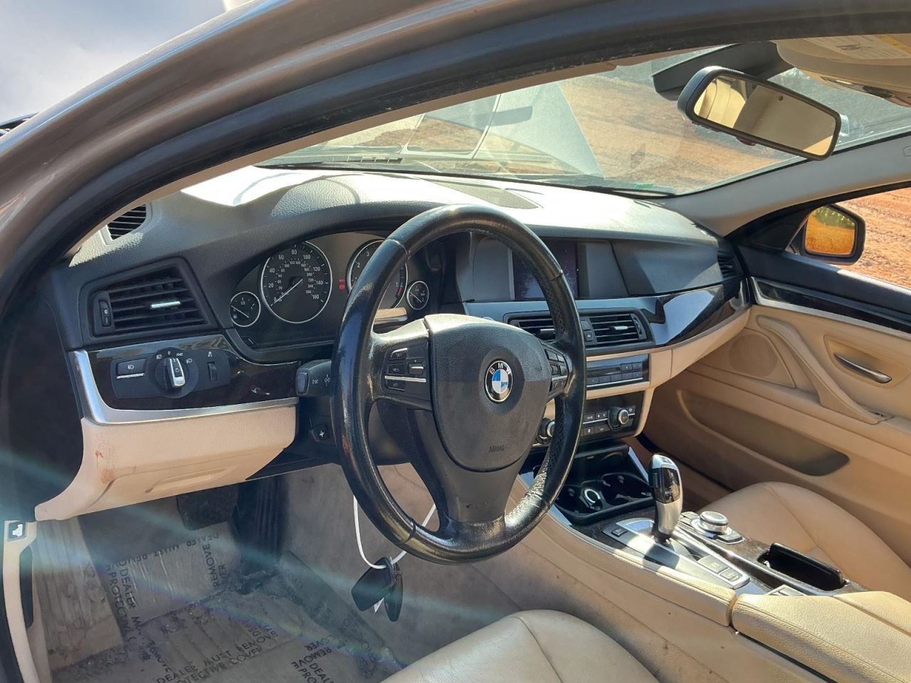 528I 2011 Glove Box 4958749