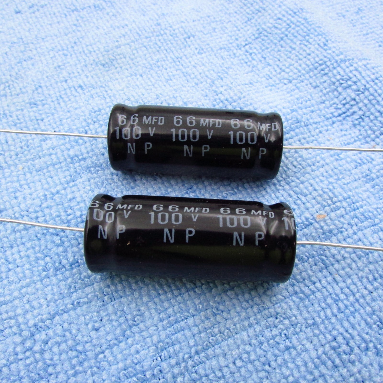 Qty 2 66uF 100V Electrolytic Non-Polarized Speaker Crossover Capacitor